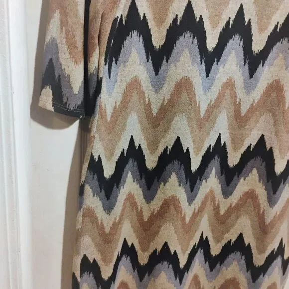 Tacera Black and Tan Sheath Dress 3/4 Sleeve Crew Neck - Picture 4 of 13